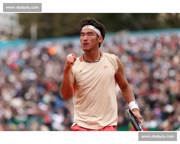 温网中国军团剑指突破：郑钦文王欣瑜领衔六将出征，布云朝克特男单突围