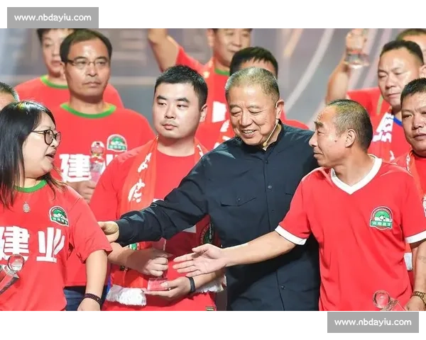 胡葆森寄语四川足球:盼 “傻瓜投资人” 坚守初心助力复兴 胡葆森寄语四川足球:盼 “傻瓜投资人” 坚守初心助力复兴