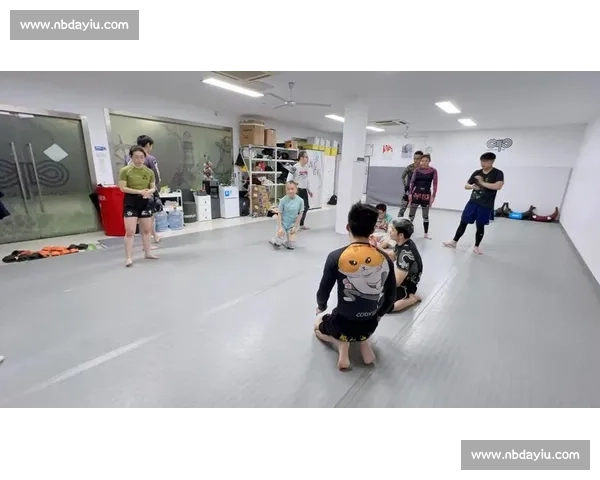 柔术与摔跤对抗解析从技法逻辑到实战胜负全景比较深度剖析决策思