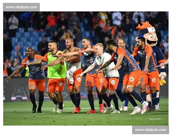 法乙焦点战前瞻亚眠vs格关键对决走势全面解析赛季命运与战术博弈